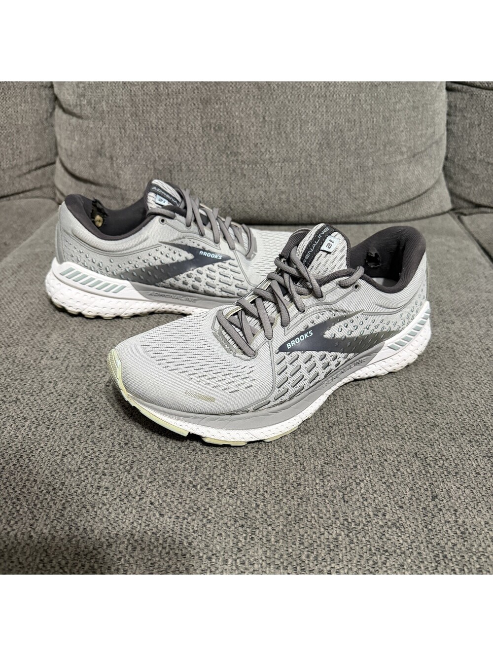 Brooks Adrenaline GTS 21 Shoes Womens 10 Gray Running Mesh Athletic Sneakers